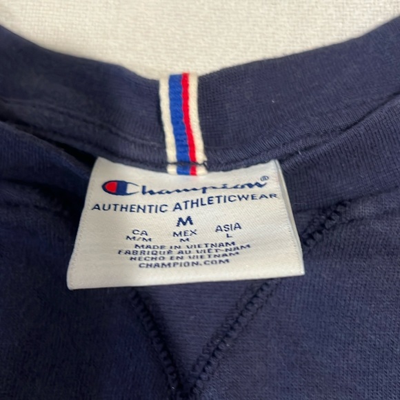 Champion sweatshirt - Picture 2 of 3